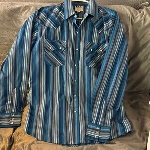 ELY Cattleman long sleeve western button down.